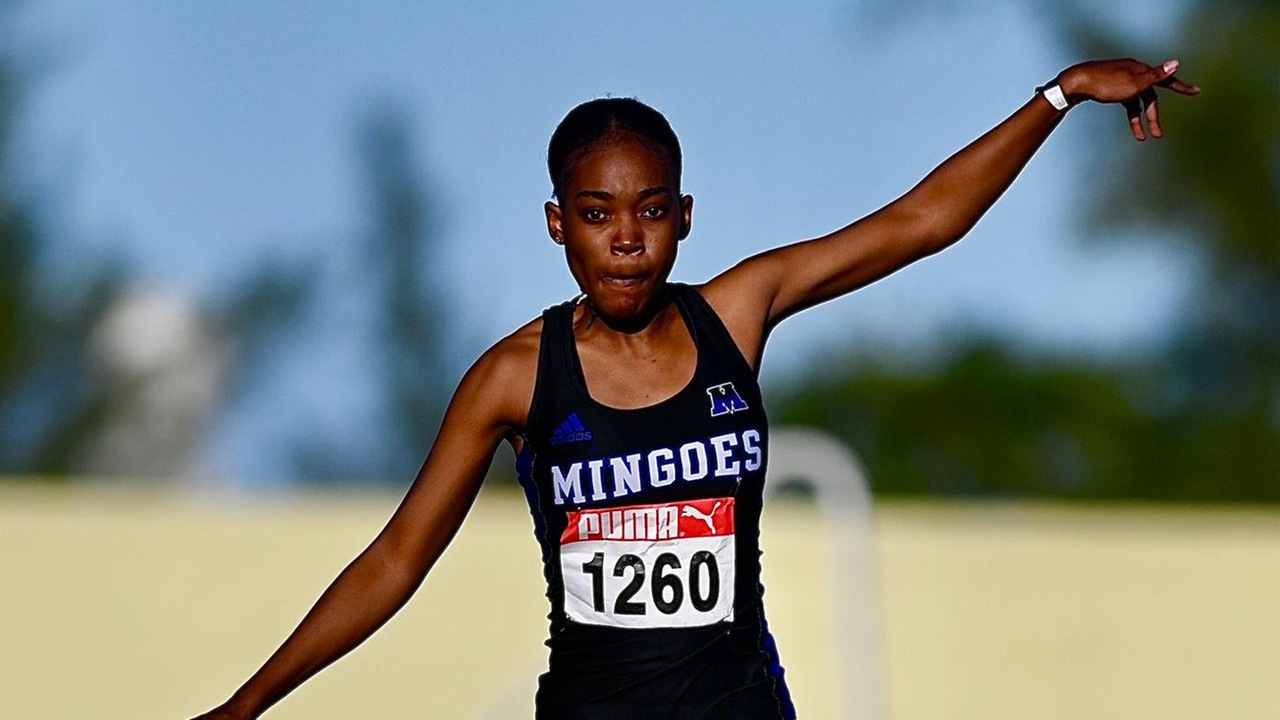 Newcomer jumper leads Mingoes in season opener
