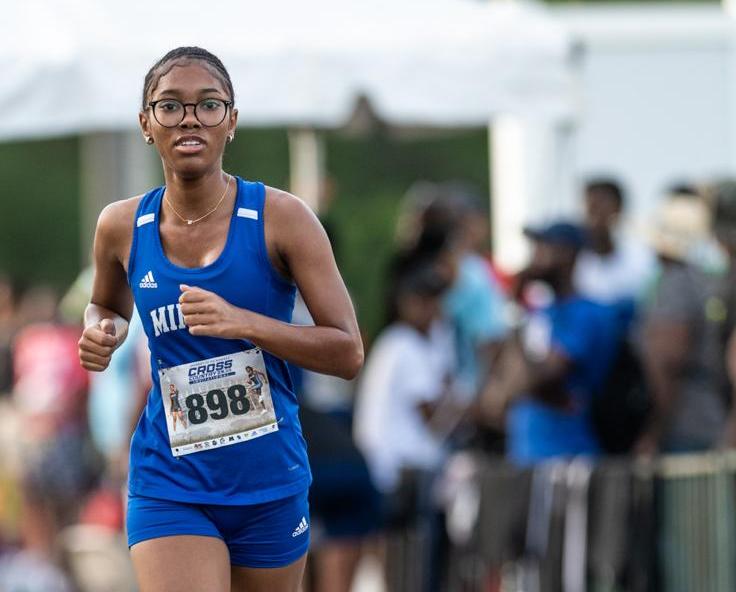 Freshman Bullard win open women's division at UB Cross Country Invitational